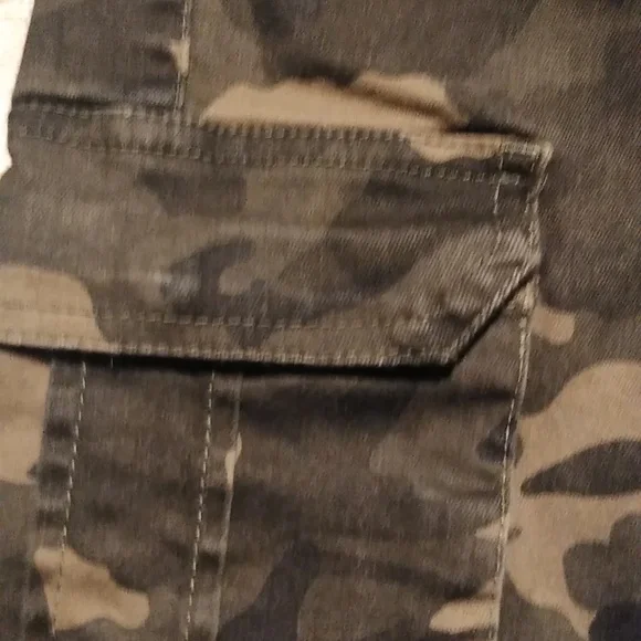 American Bazi camo ahorts - Picture 4 of 4